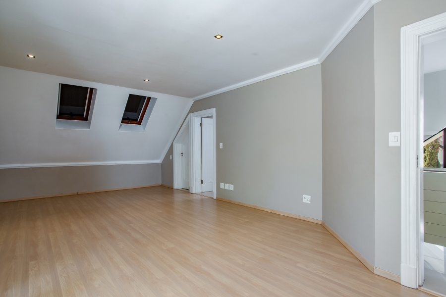 3 Bedroom Property for Sale in Pearl Valley at Val de Vie Western Cape